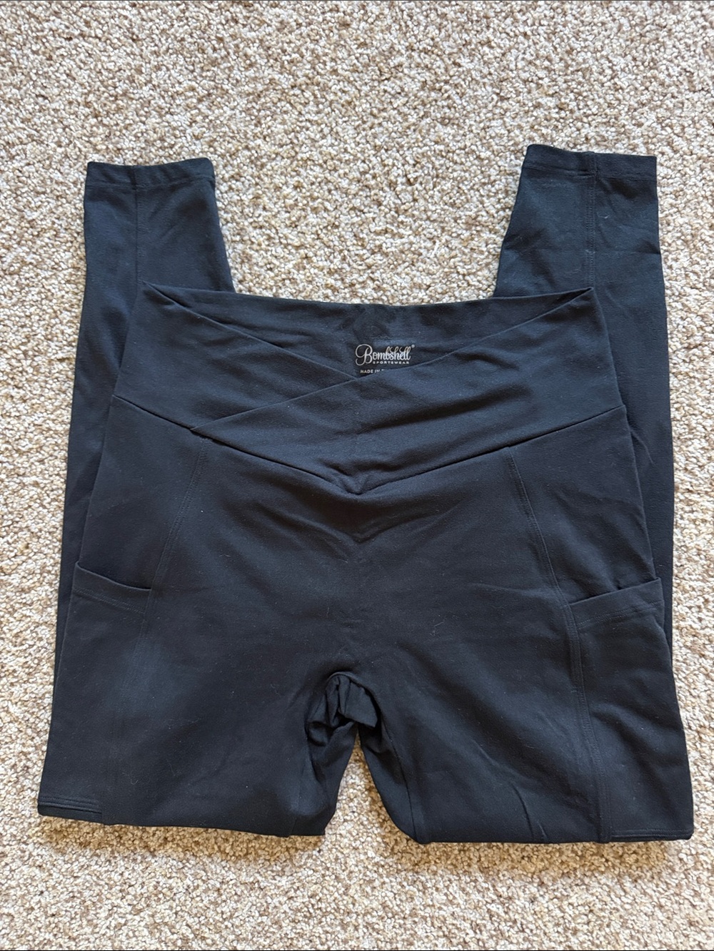 Bombshell pocket leggings